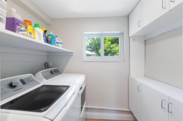 2770 NE 30th St, Lighthouse Point, FL 33064