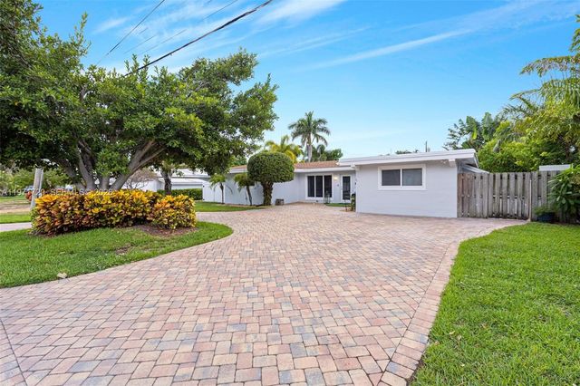 2770 NE 30th St, Lighthouse Point, FL 33064