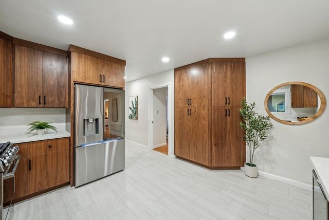 330 330 Melven Ct, San Leandro, CA 94577