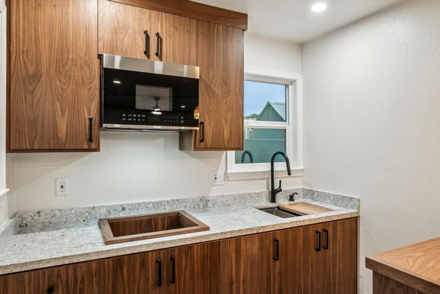 330 330 Melven Ct, San Leandro, CA 94577