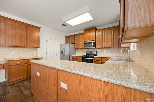 6127 KIMBLE ML, San Antonio, TX 78253