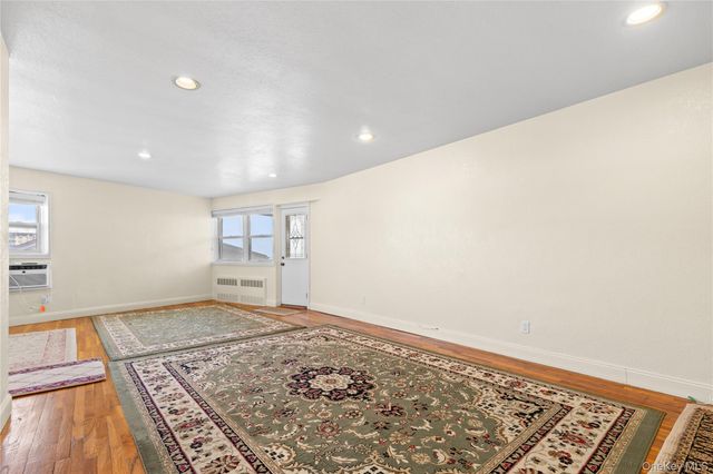 750 Shore Road 2G, Long Beach, NY 11561