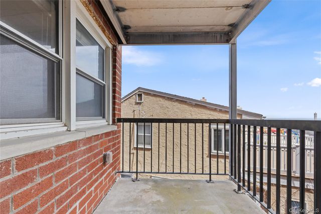 750 Shore Road 2G, Long Beach, NY 11561
