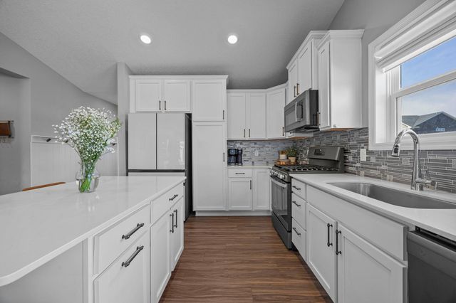 12889 Fraizer Street NE, Blaine, MN 55449