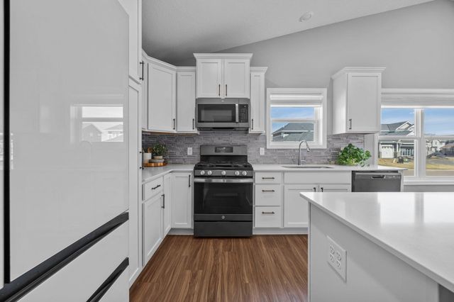 12889 Fraizer Street NE, Blaine, MN 55449