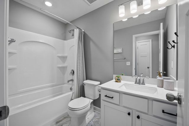 12889 Fraizer Street NE, Blaine, MN 55449