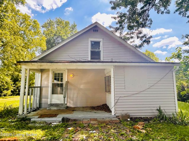 2315 Upper Hunters Trace, Louisville, KY 40216