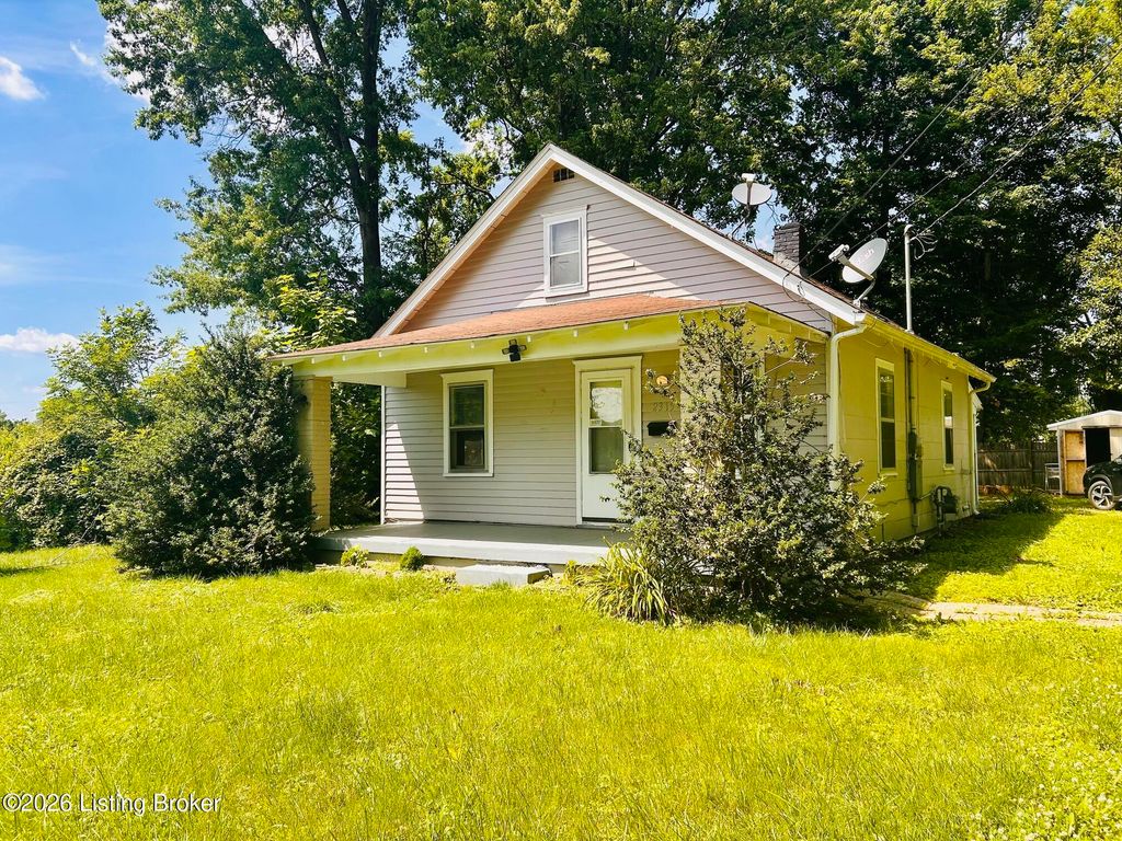 2315 Upper Hunters Trace, Louisville, KY 40216