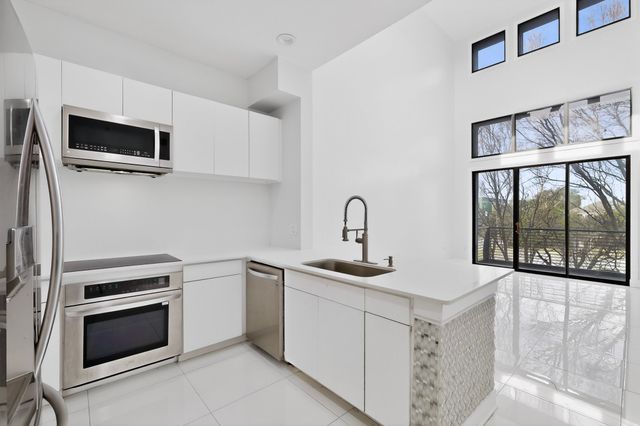 4414 Cedar Springs Road 325, Dallas, TX 75219