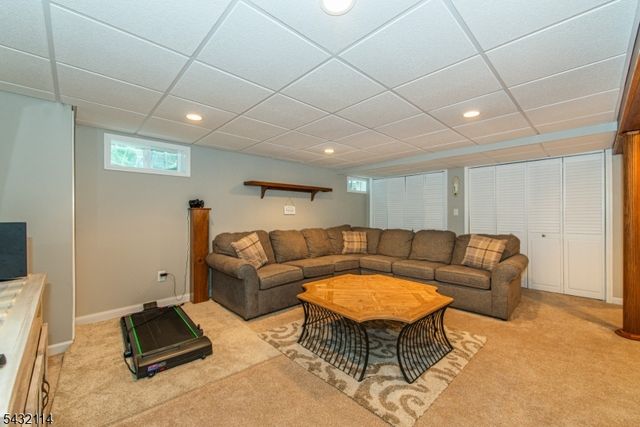 14 Stanley Pl, Mount Olive Twp., NJ 07828