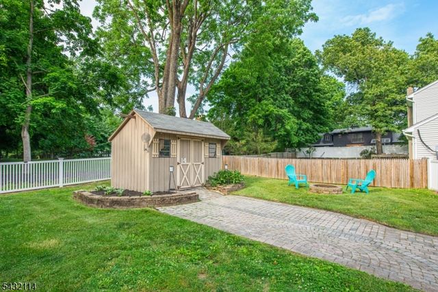 14 Stanley Pl, Mount Olive Twp., NJ 07828