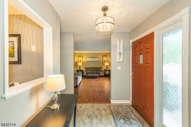 14 Stanley Pl, Mount Olive Twp., NJ 07828