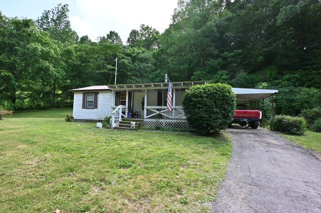 9097 Denton Rd, Linden, TN 37096