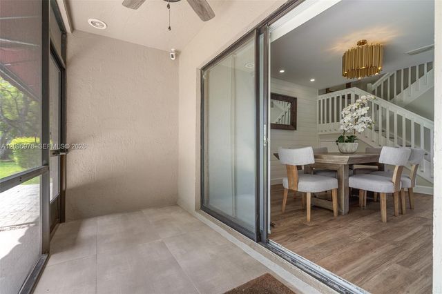 9161 Vineyard Lake Dr 9161, Plantation, FL 33324