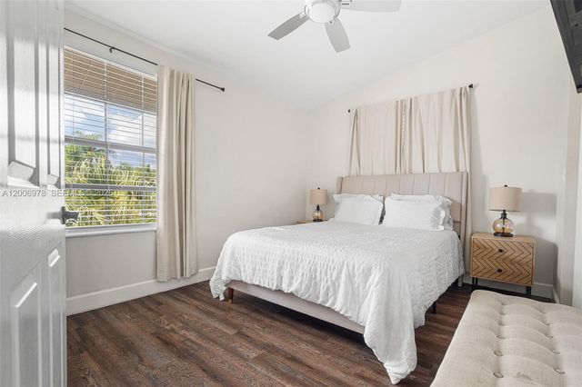 9161 Vineyard Lake Dr 9161, Plantation, FL 33324