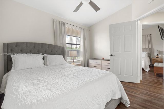 9161 Vineyard Lake Dr 9161, Plantation, FL 33324