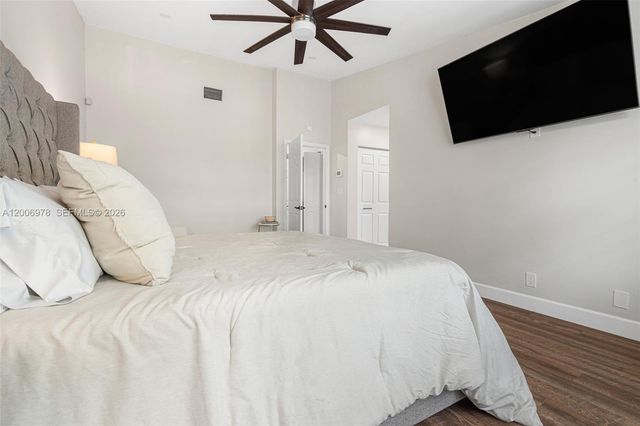 9161 Vineyard Lake Dr 9161, Plantation, FL 33324