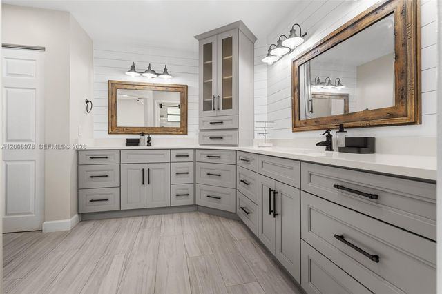 9161 Vineyard Lake Dr 9161, Plantation, FL 33324