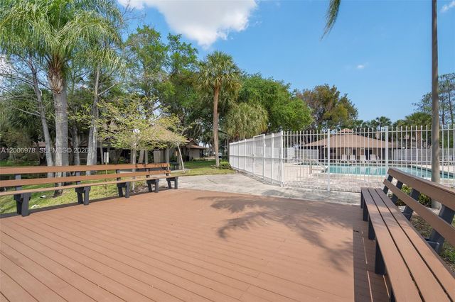 9161 Vineyard Lake Dr 9161, Plantation, FL 33324