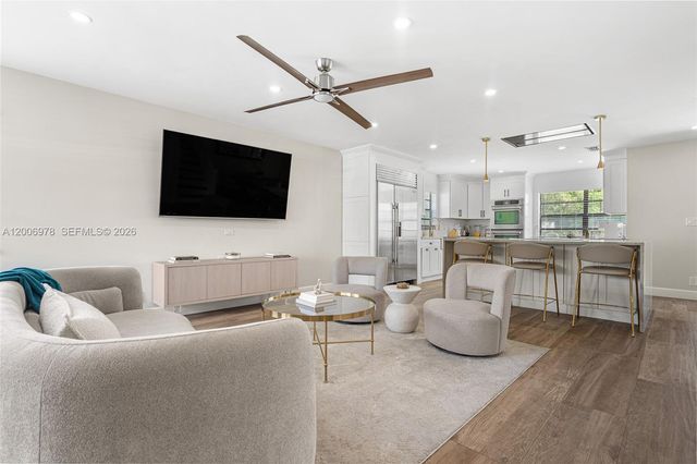 9161 Vineyard Lake Dr 9161, Plantation, FL 33324