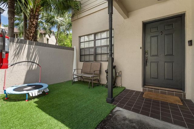 9161 Vineyard Lake Dr 9161, Plantation, FL 33324