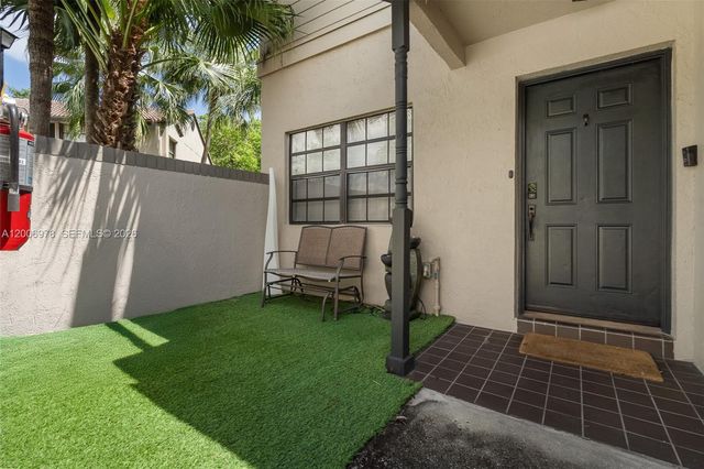 9161 Vineyard Lake Dr 9161, Plantation, FL 33324