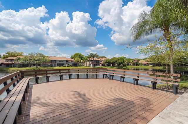 9161 Vineyard Lake Dr 9161, Plantation, FL 33324