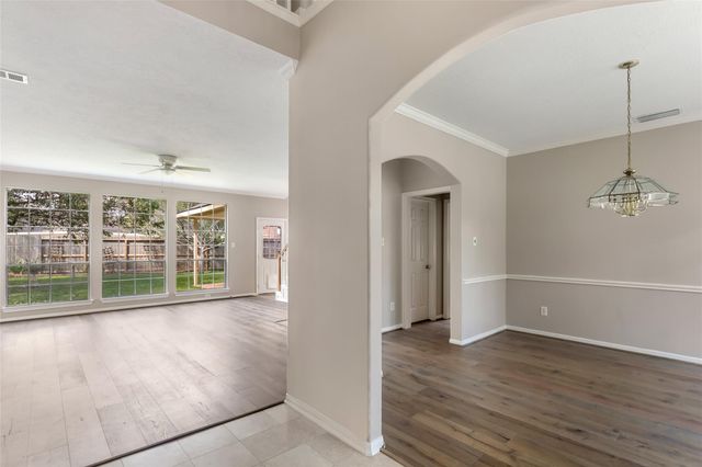 2007 Southern Place, Richmond, TX 77406