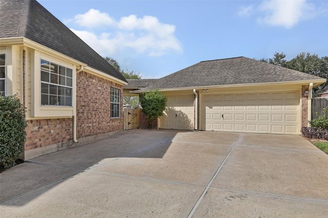 2007 Southern Place, Richmond, TX 77406