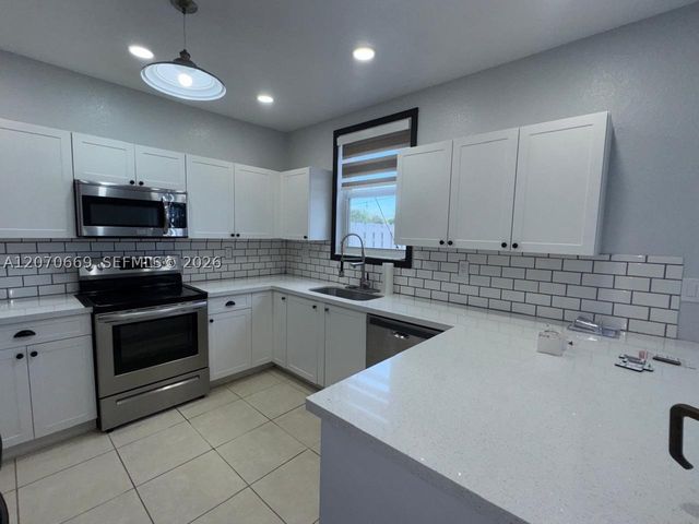 1013 NE 42nd Ave 1013, Homestead, FL 33033