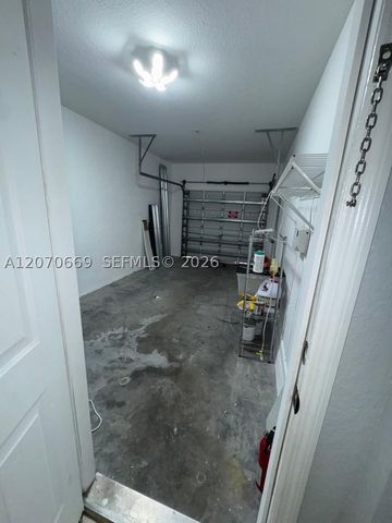 1013 NE 42nd Ave 1013, Homestead, FL 33033