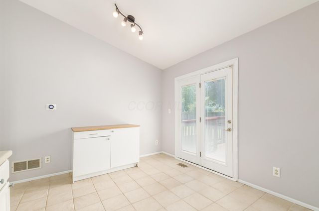 5779 Nike Drive, Hilliard, OH 43026