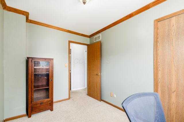 5779 Nike Drive, Hilliard, OH 43026