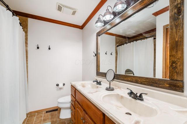 5779 Nike Drive, Hilliard, OH 43026