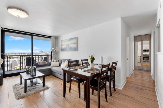 1800 Collins Avenue 11B, Miami Beach, FL 33139