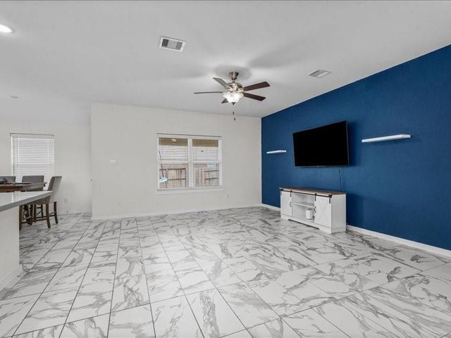 9203 Waldrick Trace Drive, Rosharon, TX 77583