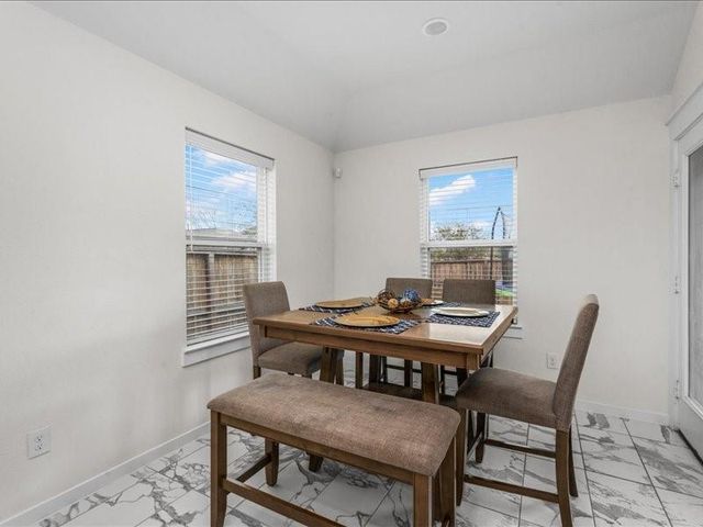 9203 Waldrick Trace Drive, Rosharon, TX 77583