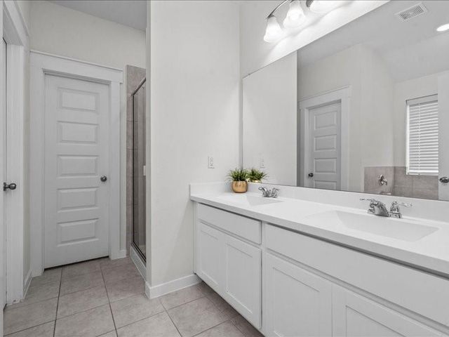 9203 Waldrick Trace Drive, Rosharon, TX 77583