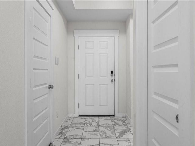 9203 Waldrick Trace Drive, Rosharon, TX 77583