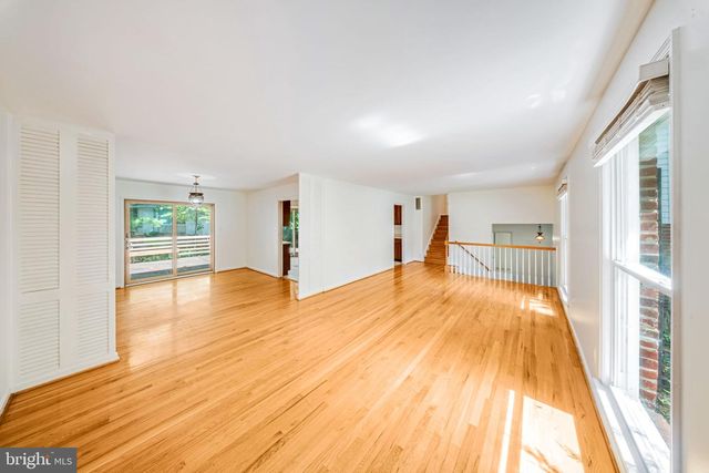 6715 TILDENWOOD LN, Rockville, MD 20852