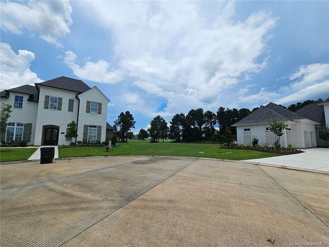 6300 Red Oleander Lane, Lake Charles, LA 70605