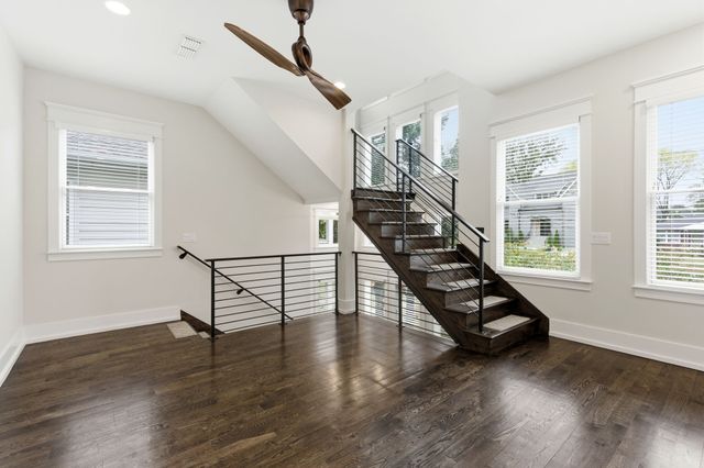 1708B 15th Ave, S, Nashville, TN 37212