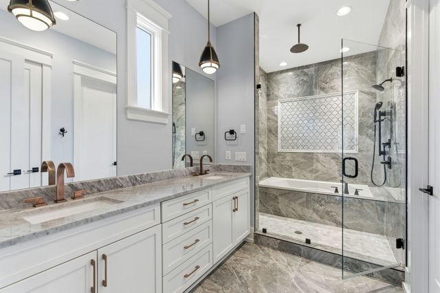 1708B 15th Ave, S, Nashville, TN 37212