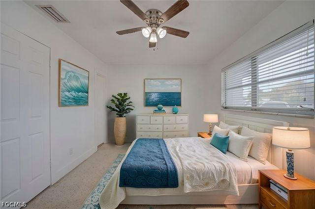 220 Punta Alta CT, Lehigh Acres, FL 33936
