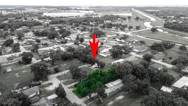 7731 N Perry Street, Baytown, TX 77521