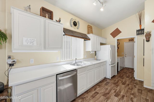 6416 W Rosamond Way, Tucson, AZ 85743