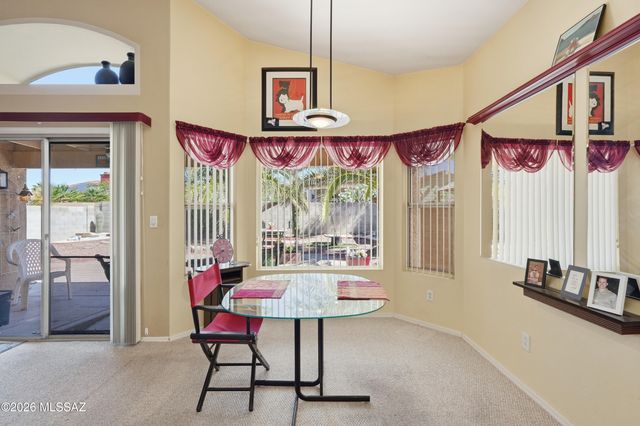 6416 W Rosamond Way, Tucson, AZ 85743