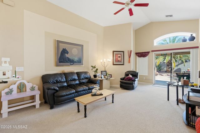 6416 W Rosamond Way, Tucson, AZ 85743