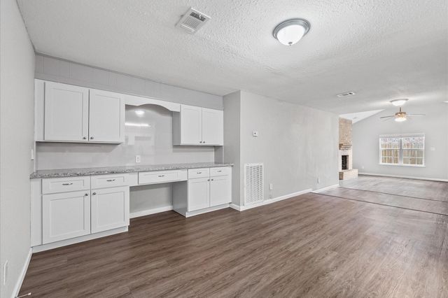 6610 Rockergate, Missouri City, TX 77489