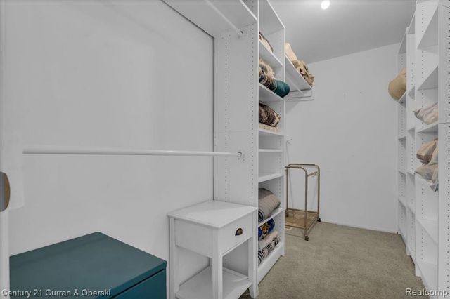 42154 Farragut Court, Northville, MI 48167